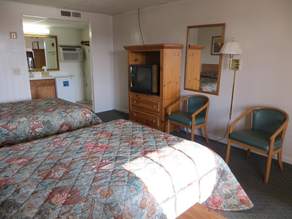 Pine Crest Motor Lodge Holly Springs Экстерьер фото